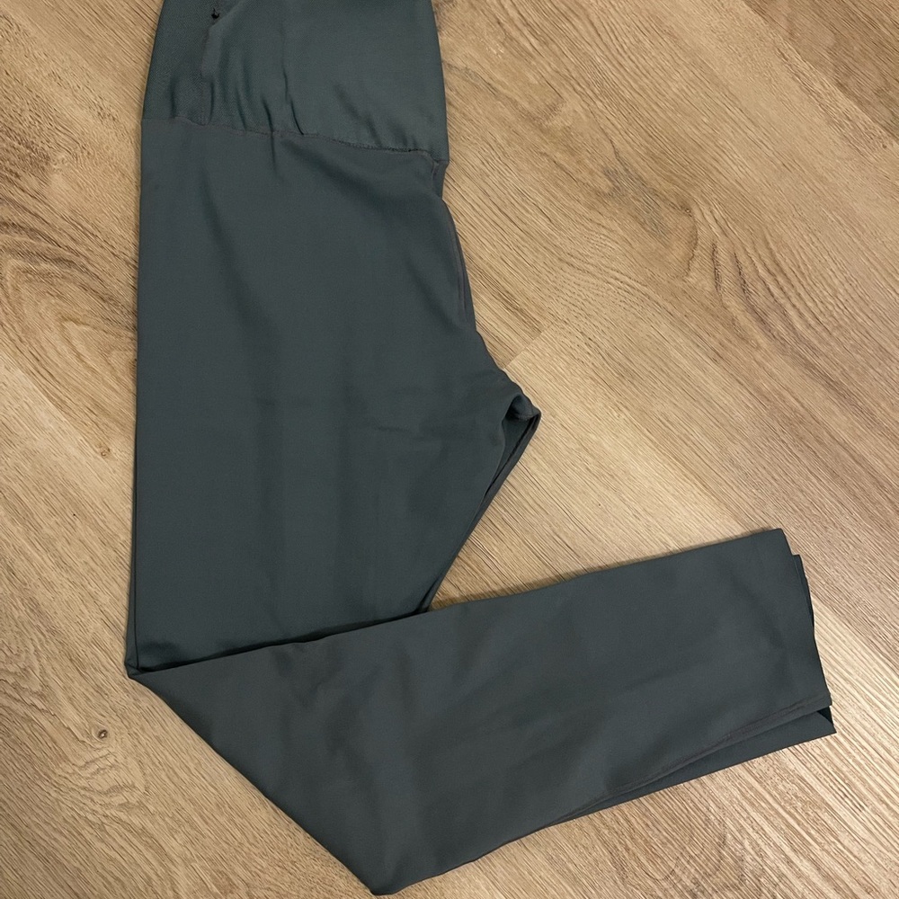 NWOT nike dri-fit leggings